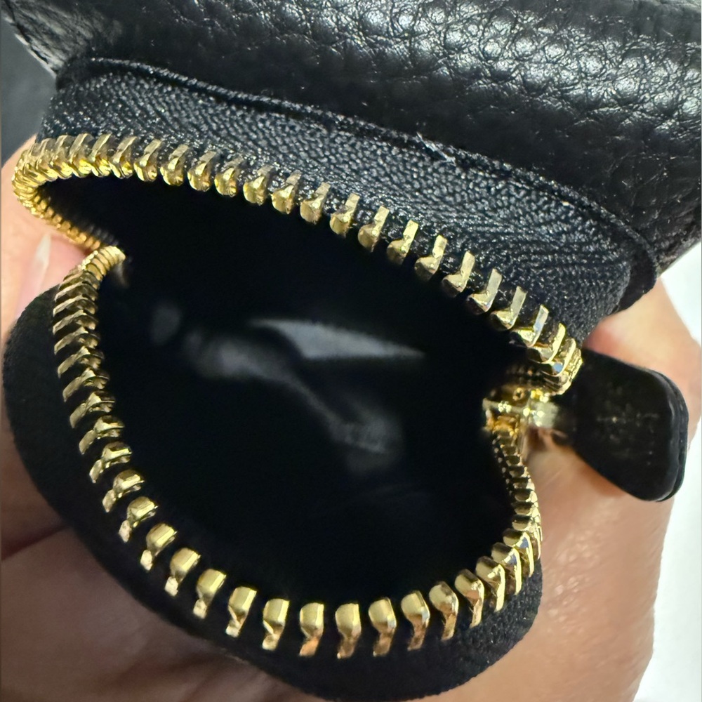 Bandolier Add-on Magnet Zipper Pouch - Picture 6 of 8